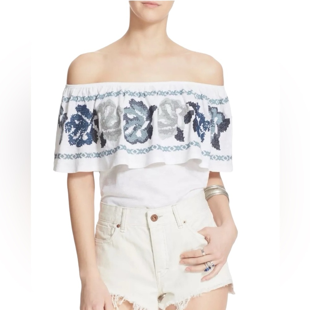 Free People White & Blue Embroidered Off The Shoulder Top. 100% Cotton. Small - Picture 2 of 7